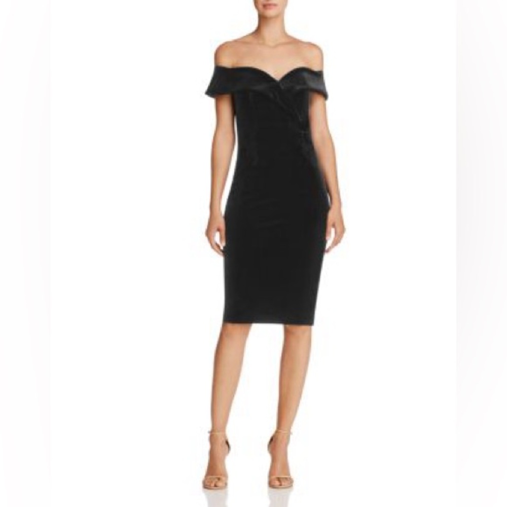 Bardot Bella Velvet Black Off the Shoulder Sheath Dress size 10 / L
